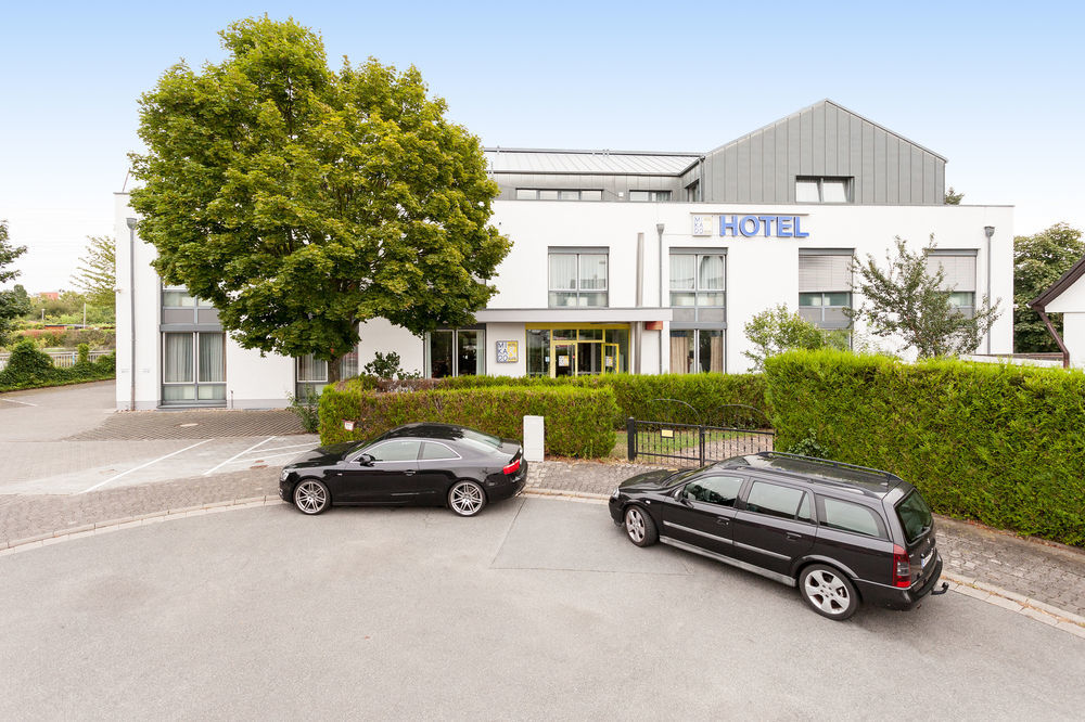 PLAZA Suites Rüsselsheim Exterior foto